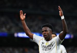 👀球迷热议维尼修斯道歉未提阿隆索：对教练的道歉呢？请尊重他