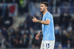 意媒：罗马尼奥利右腿屈肌不适，能否出战国米存疑