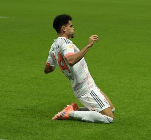 7000万血赚？！迪亚斯对巴黎双响+今晚神仙球，赛季17场11球5助！