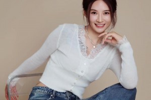 有点美啊！前女篮球员石一童的牛仔裤穿搭：精神小妹前来报到~