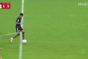 简单的不进😅凯恩手术刀传球，迪亚斯大单刀离谱打偏